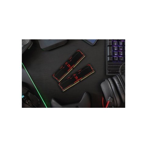 Модуль памяти для компьютера DDR4 32GB (2x16GB) 3200 MHz IRDM Black Goodram (IR-X3200D464L16A/32GDC) - Нулевой остаток (Feed)  - Нулевой остаток (Feed) 