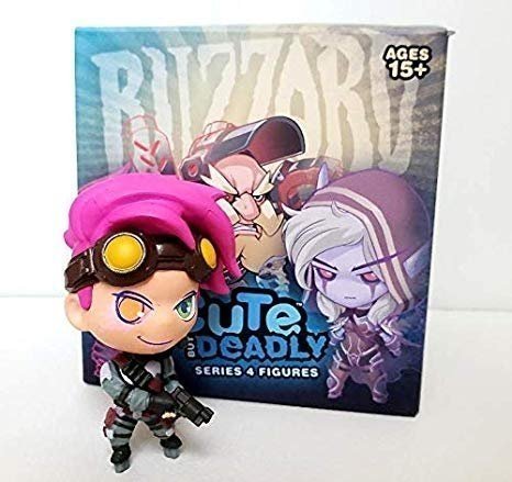 Міні фігурка Cute But Deadly Series 4 - MIRA HAN - -