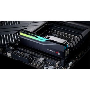 Модуль памяти для компьютера DDR5 32GB (2x16GB) 6000 MHz Trident Z5 RGB Black G.Skill (F5-6000J3636F16GX2-TZ5RK)