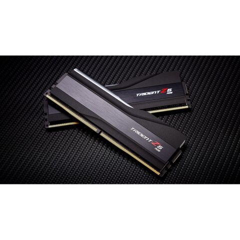 Модуль памяти для компьютера DDR5 32GB (2x16GB) 6000 MHz Trident Z5 RGB Black G.Skill (F5-6000J3636F16GX2-TZ5RK) - Нулевой остаток (Feed) - Нулевой остаток (Feed)