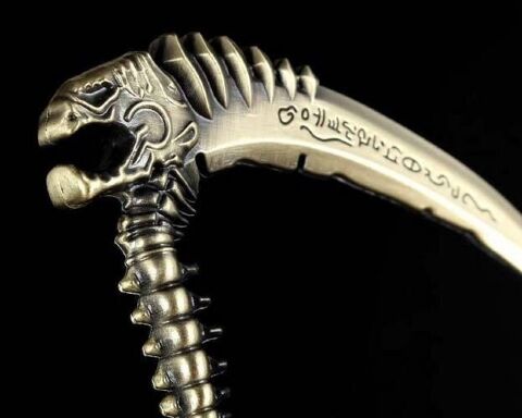 Брелок League Of Legends Metal №5 -   -  