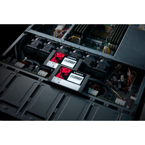 Накопитель SSD 2.5" 3.84TB Kingston (SEDC600M/3840G) - Нулевой остаток (Feed)  - Нулевой остаток (Feed) 